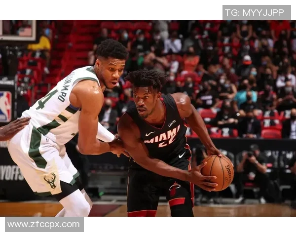 公牛与雄鹿季后赛第四场激战回顾双方明星球员表现与战术分析