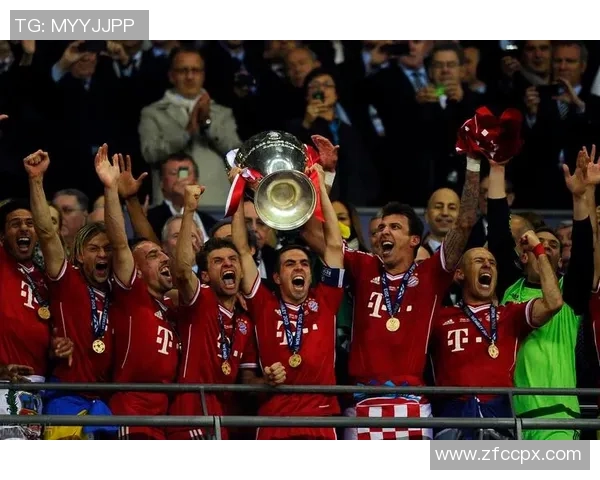 拜仁慕尼黑挑战西甲三巨头的巅峰对决与历史交锋分析